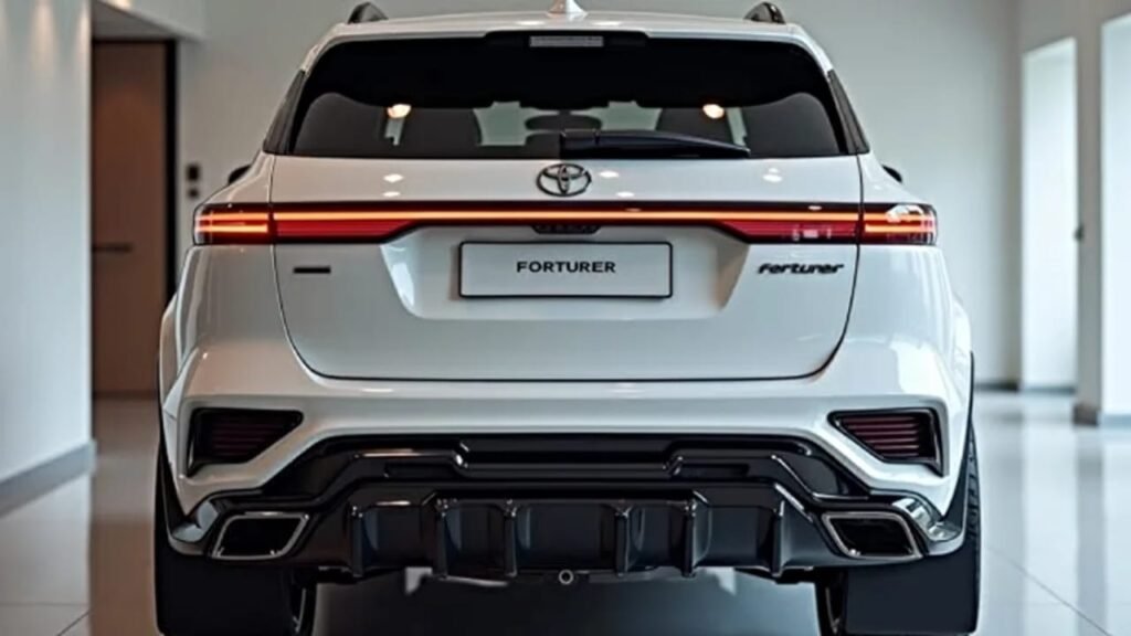 Toyota Fortuner SUV – 2.8L GD Diesel Engine, 204HP Power & 4x4 Premium SUV Starting at ₹5.99 Lakh!