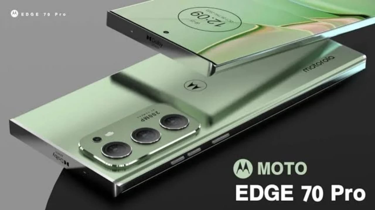 Motorola Edge 70 Pro 5G – 6.7-inch Curved OLED Display, 250MP Triple Camera & 7400mAh Battery Priced at Just ₹12,000!